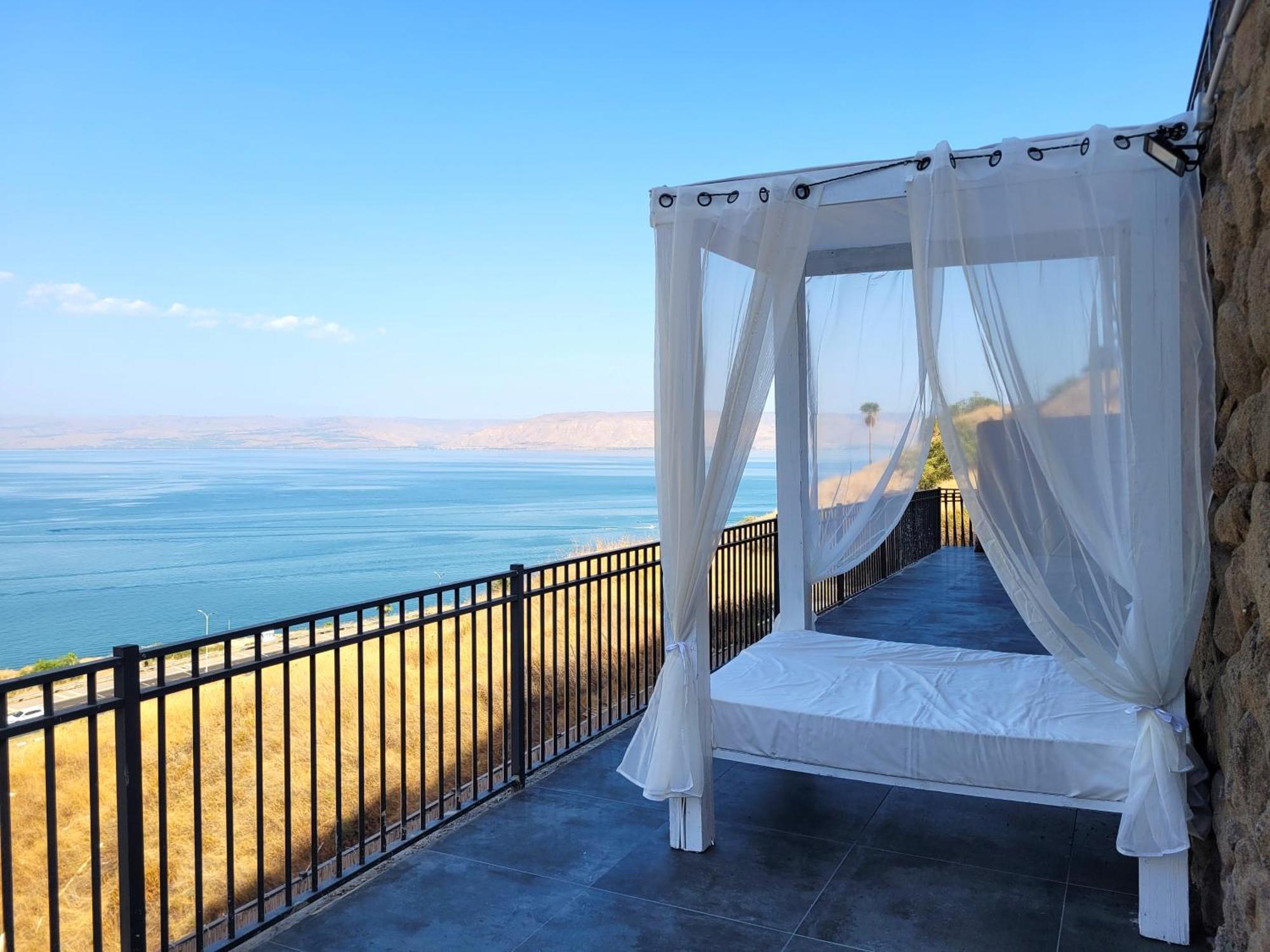 Yalarent Europe Apartments- Luxury Big Apartmens With Lake View Tiberias Exterior photo